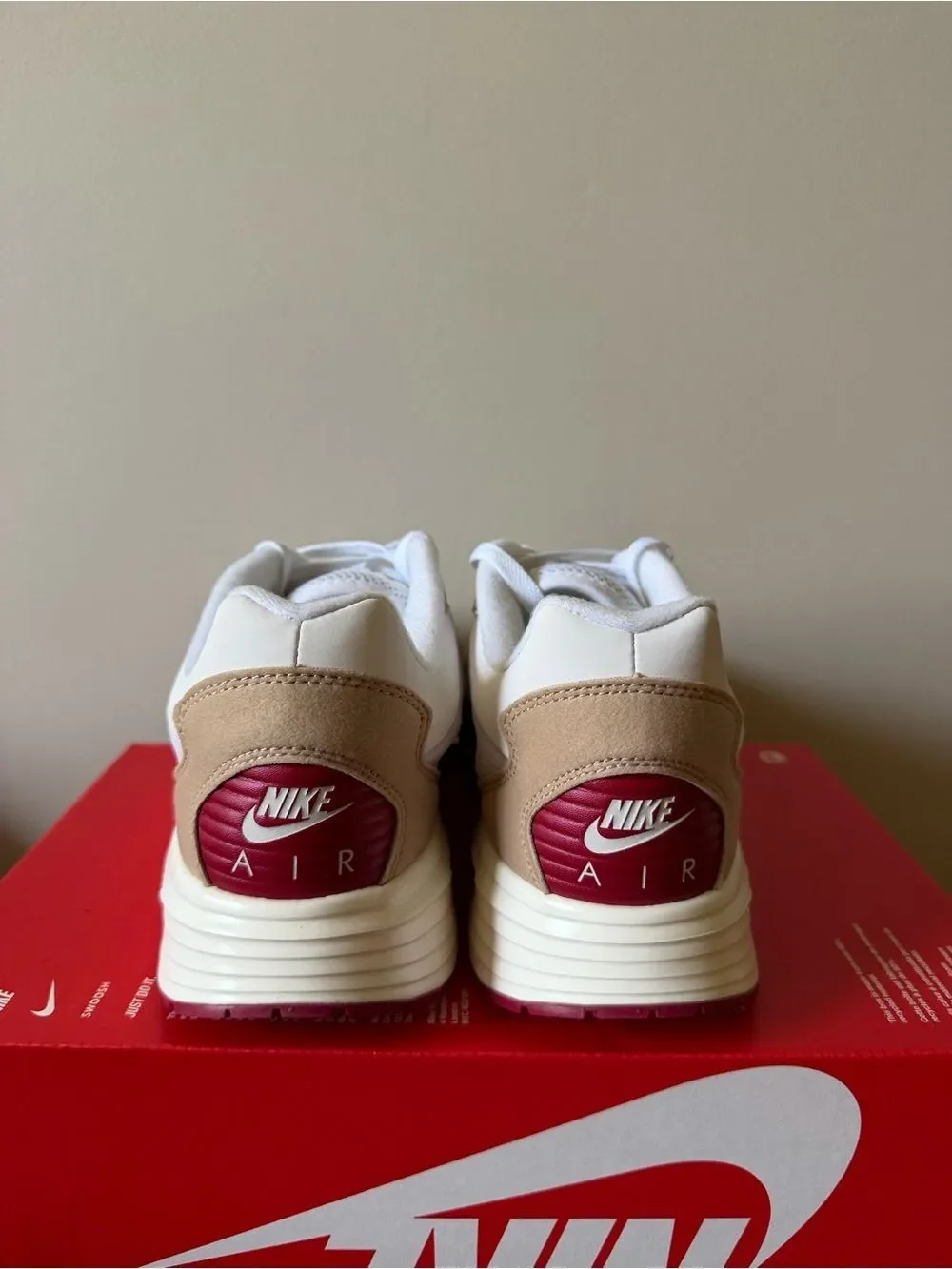 Nike Air Max Solo Noble Red DX3666-101 Men’s Size 7.5